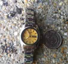 SEIKO 5 gold dial automatic watch photo