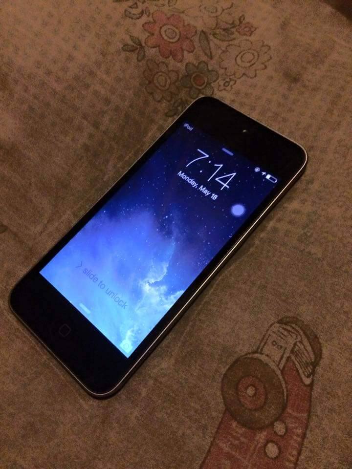 iPod touch 5th gen 16GB photo