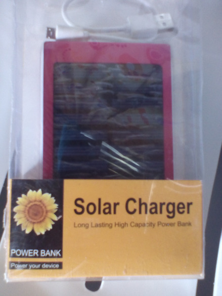 SOLAR CHARGER POWERBANK photo